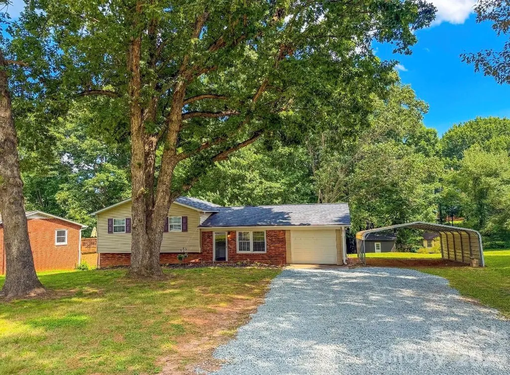 130 Powder Horn Road Mooresville NC 28115