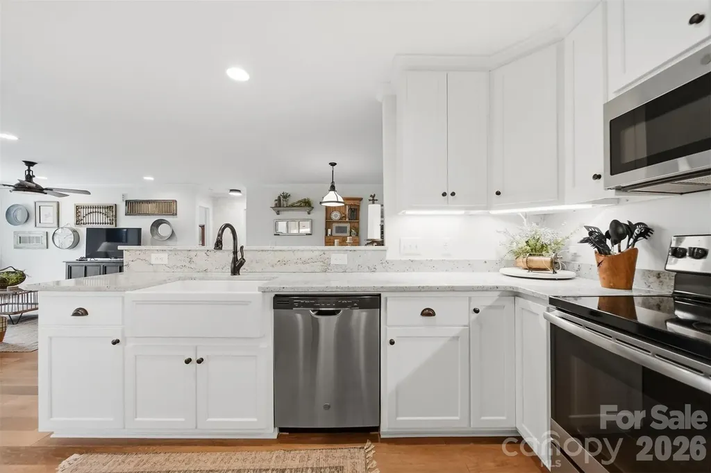 2404 23rd Street Drive NE Hickory NC 28601
