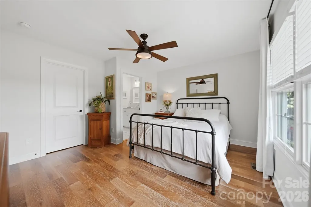 2404 23rd Street Drive NE Hickory NC 28601