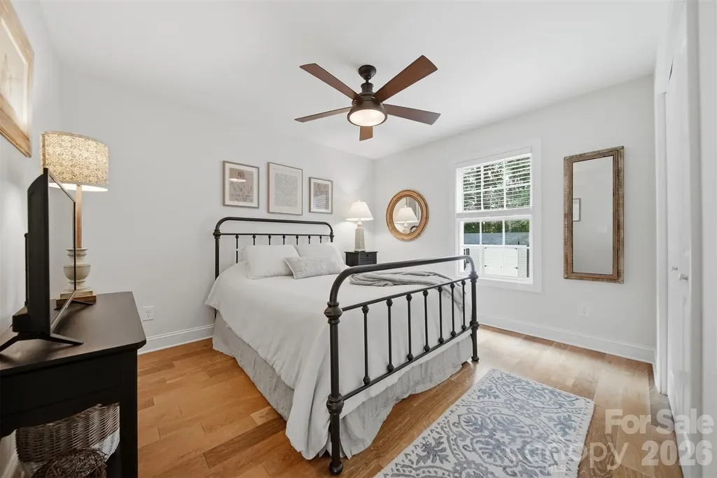 2404 23rd Street Drive NE Hickory NC 28601
