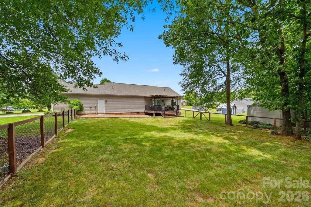 2404 23rd Street Drive NE Hickory NC 28601