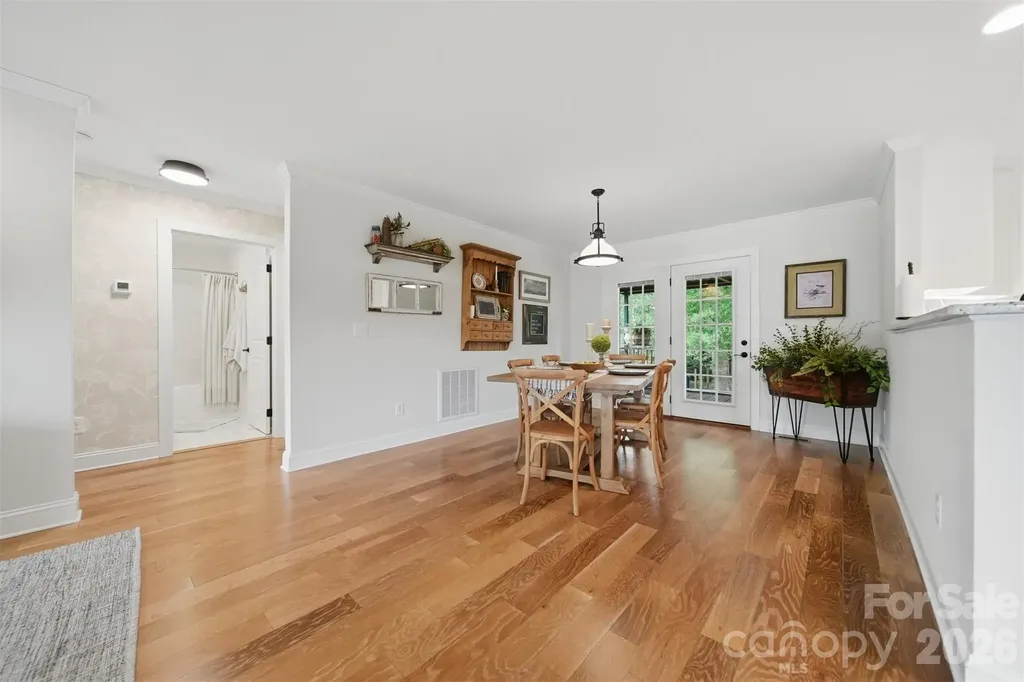 2404 23rd Street Drive NE Hickory NC 28601
