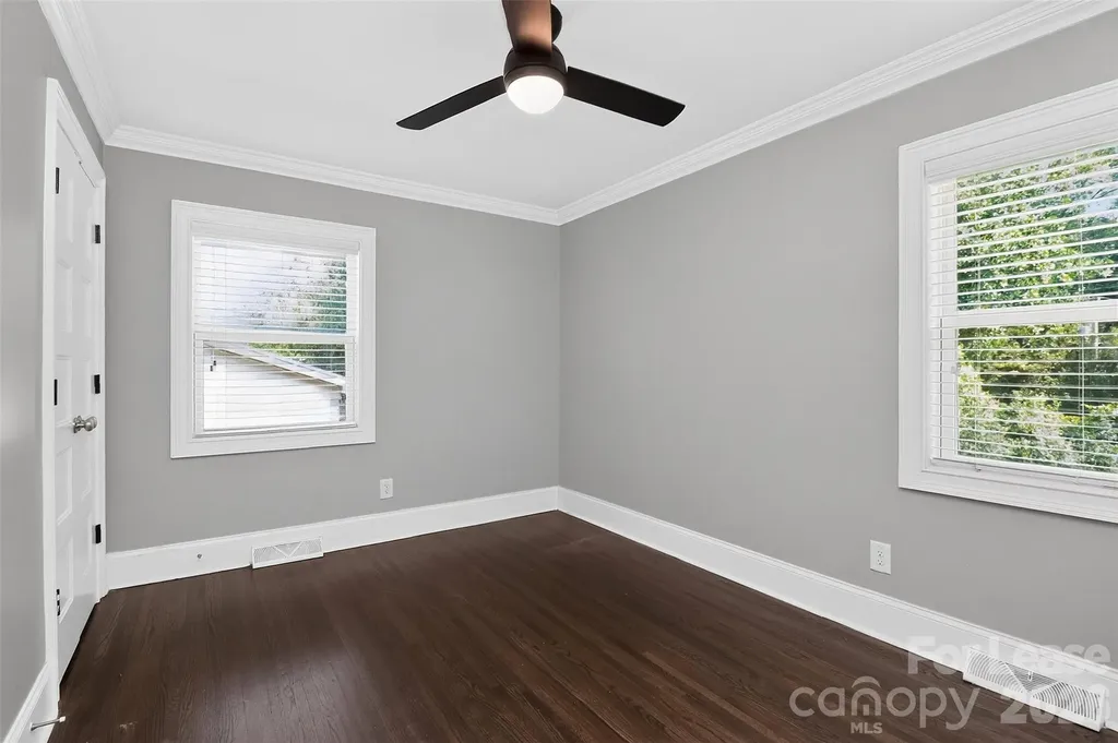3945 Winfield Drive Charlotte NC 28205