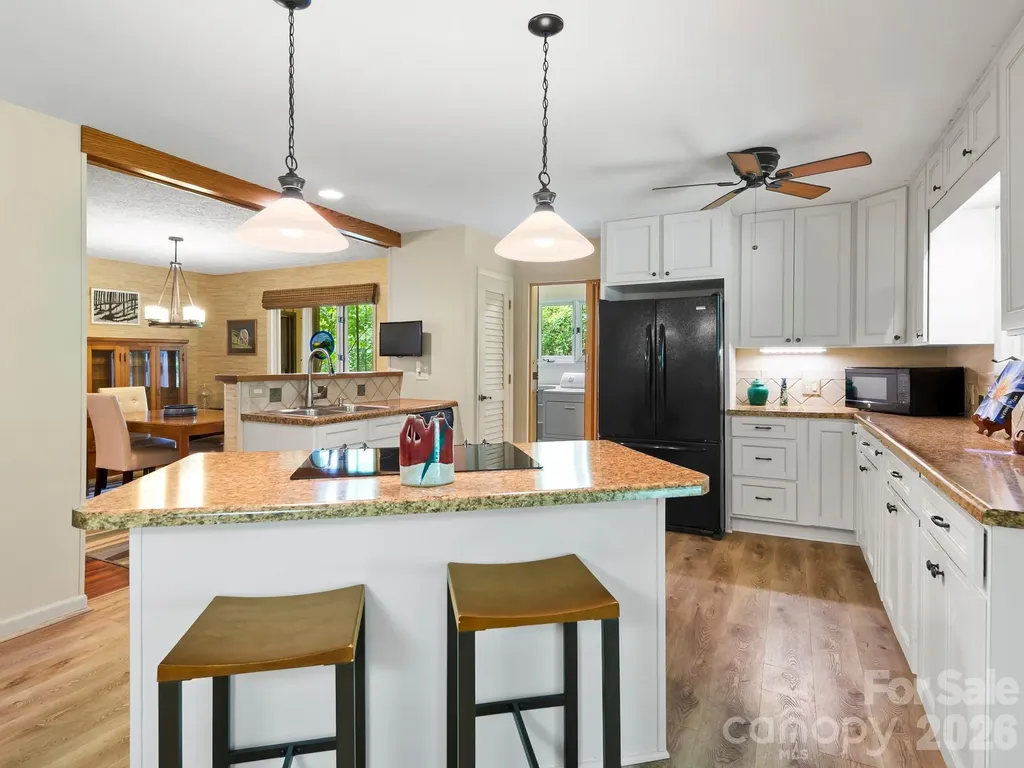 3 High Meadows Drive Candler NC 28715