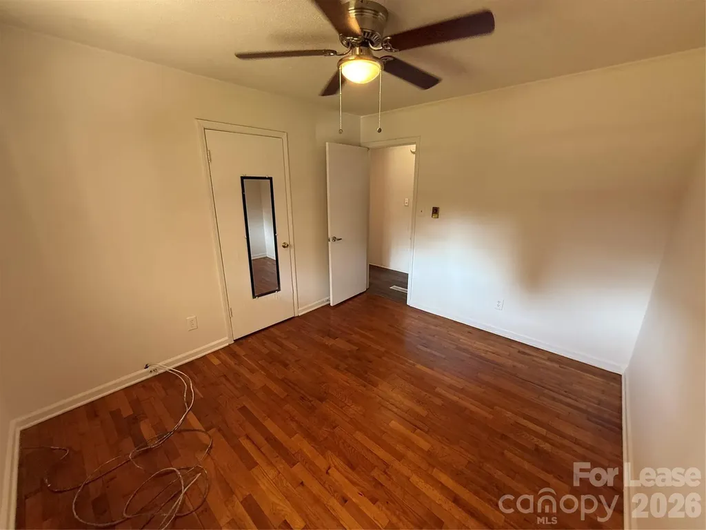 2549 N Olivers Road Newton NC 28658