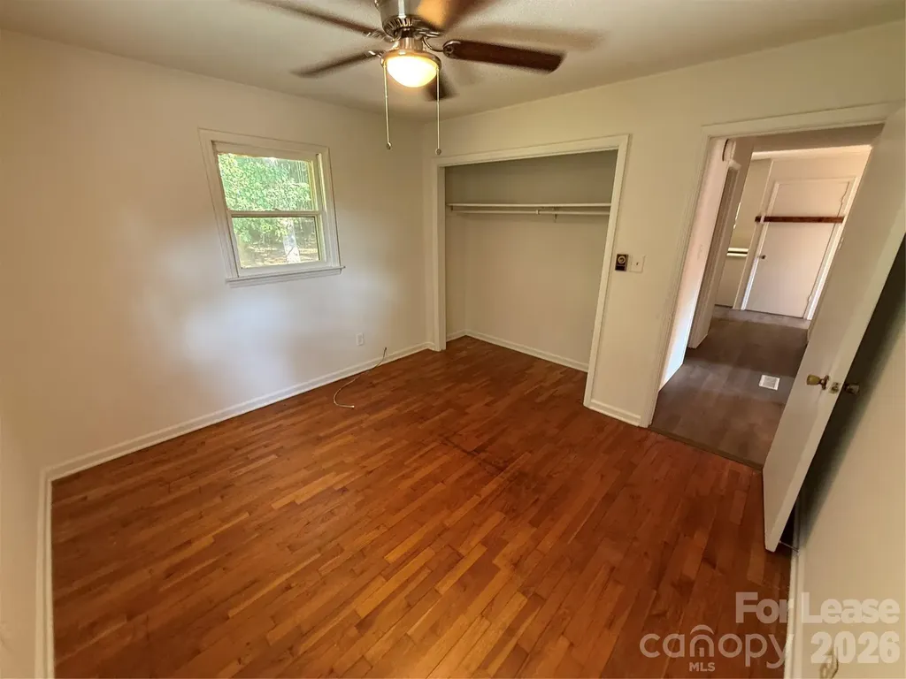 2549 N Olivers Road Newton NC 28658