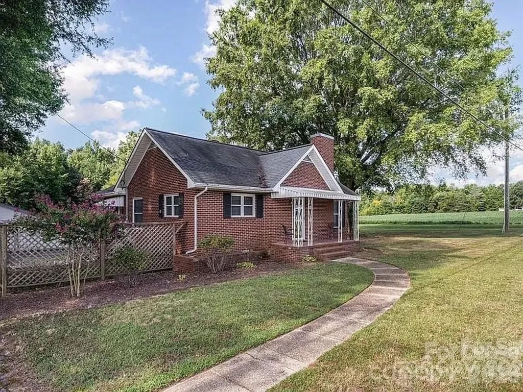 341 Red Cross Road W Oakboro NC 28129