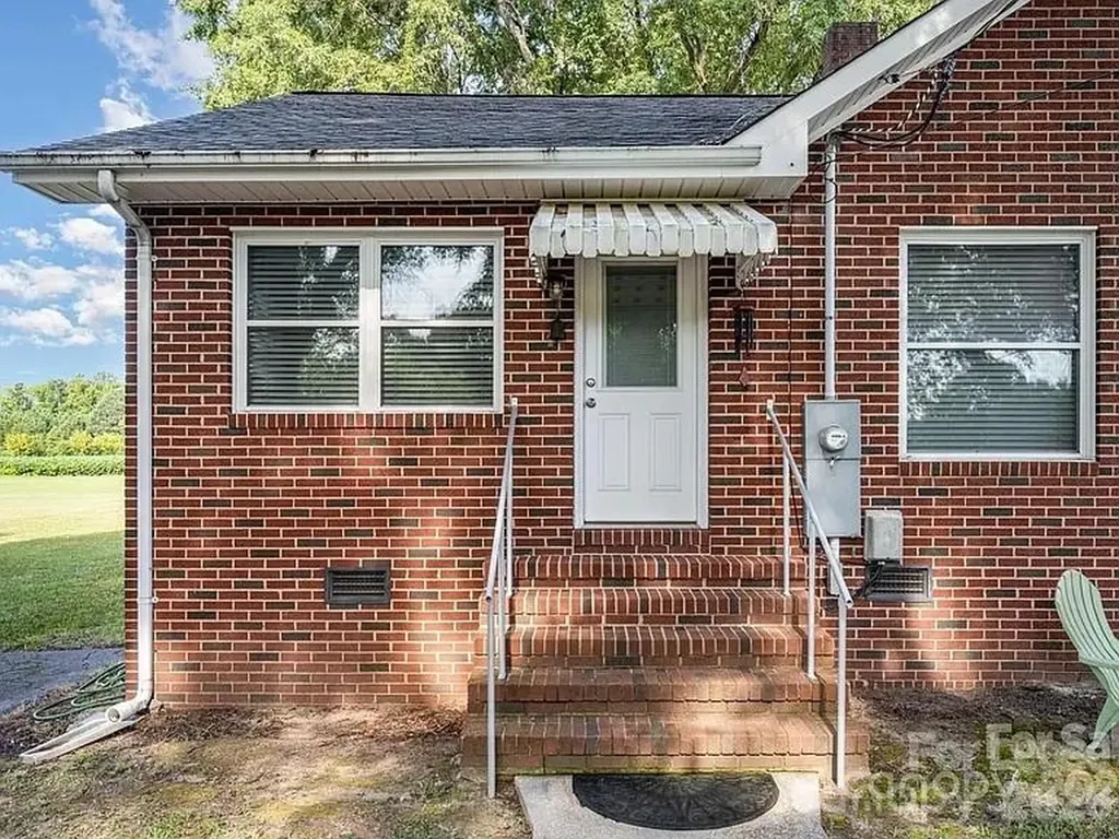 341 Red Cross Road W Oakboro NC 28129