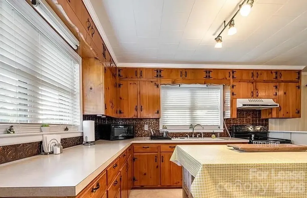 341 Red Cross Road W Oakboro NC 28129