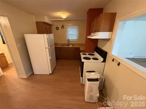 401 N Lakeside Drive Hendersonville NC 28739