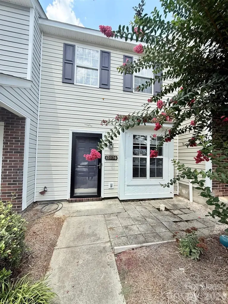 15536 Asterwind Court Charlotte NC 28277