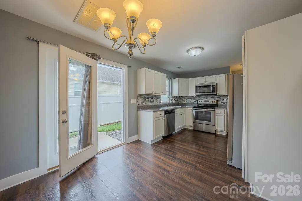 202 Stoney Point Way Candler NC 28715