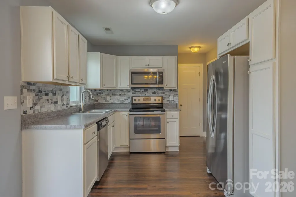 202 Stoney Point Way Candler NC 28715