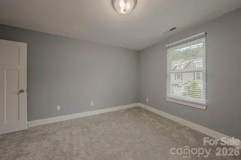202 Stoney Point Way Candler NC 28715