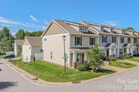 202 Stoney Point Way Candler NC 28715