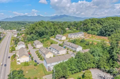 202 Stoney Point Way Candler NC 28715