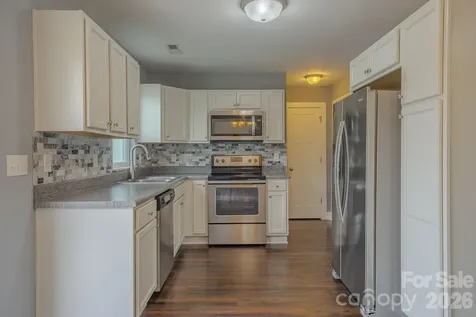 202 Stoney Point Way Candler NC 28715