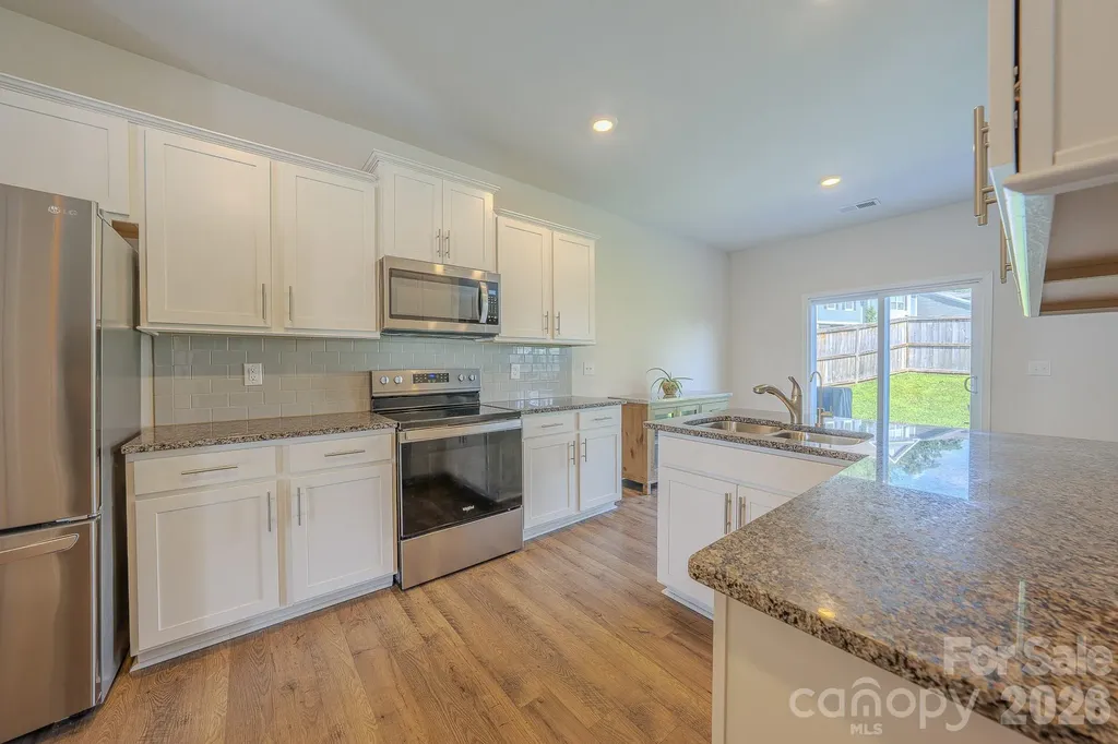 355 Tavernier Lane Candler NC 28715