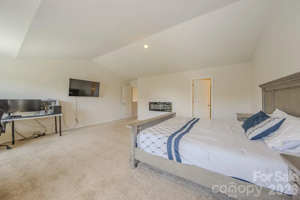 355 Tavernier Lane Candler NC 28715