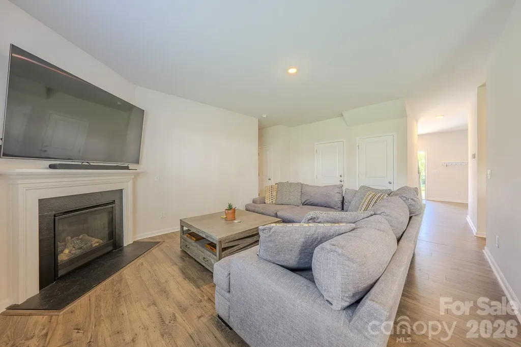 355 Tavernier Lane Candler NC 28715