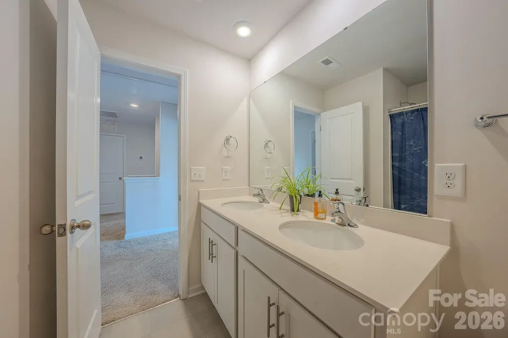 355 Tavernier Lane Candler NC 28715