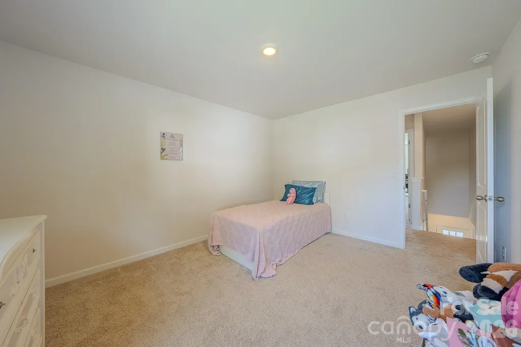 355 Tavernier Lane Candler NC 28715