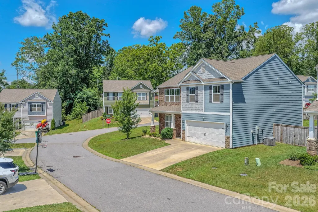 355 Tavernier Lane Candler NC 28715