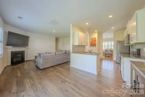 355 Tavernier Lane Candler NC 28715