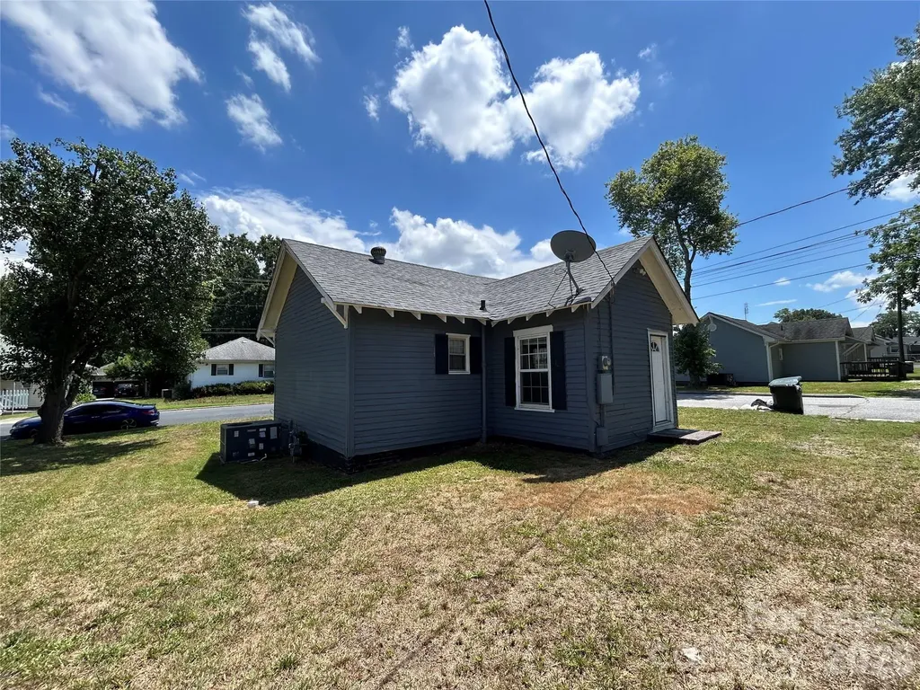 201 N Meriah Street Landis NC 28088