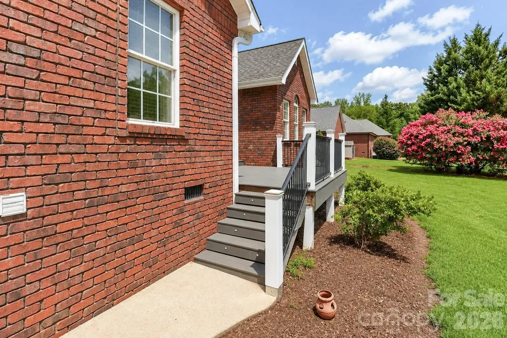 115 Seven Springs Loop Statesville NC 28625