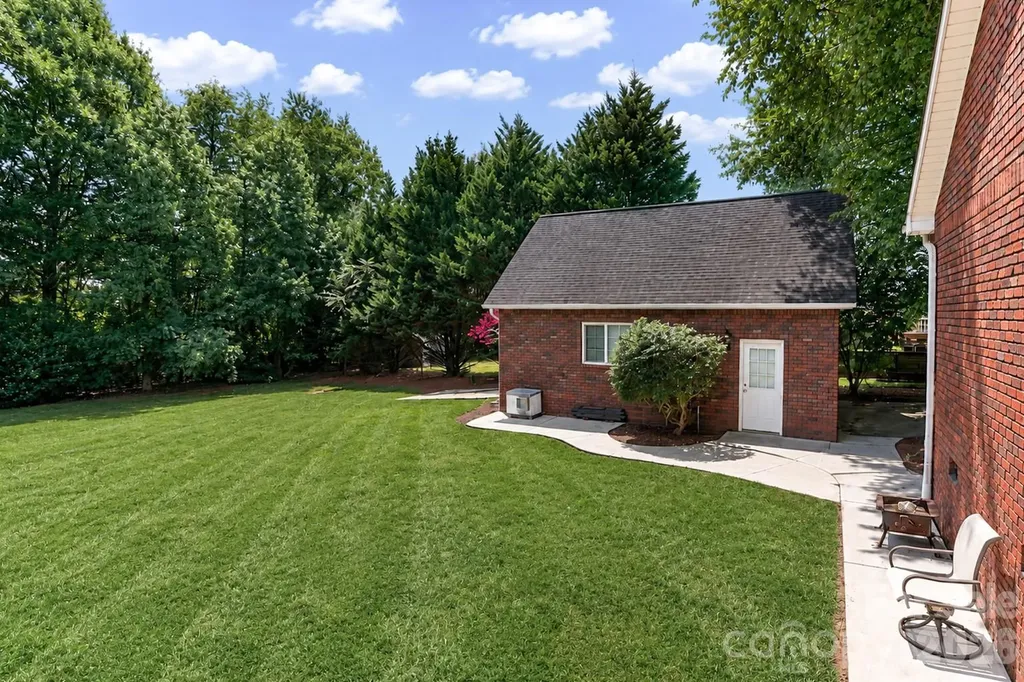 115 Seven Springs Loop Statesville NC 28625