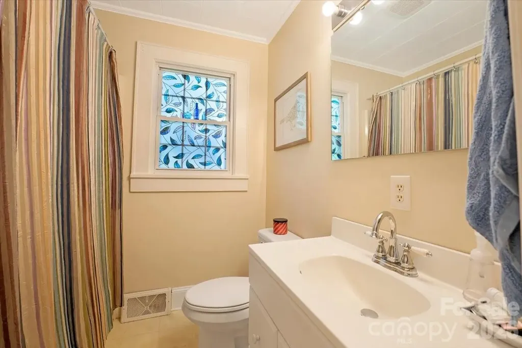 810 Ashwood Street Kannapolis NC 28081