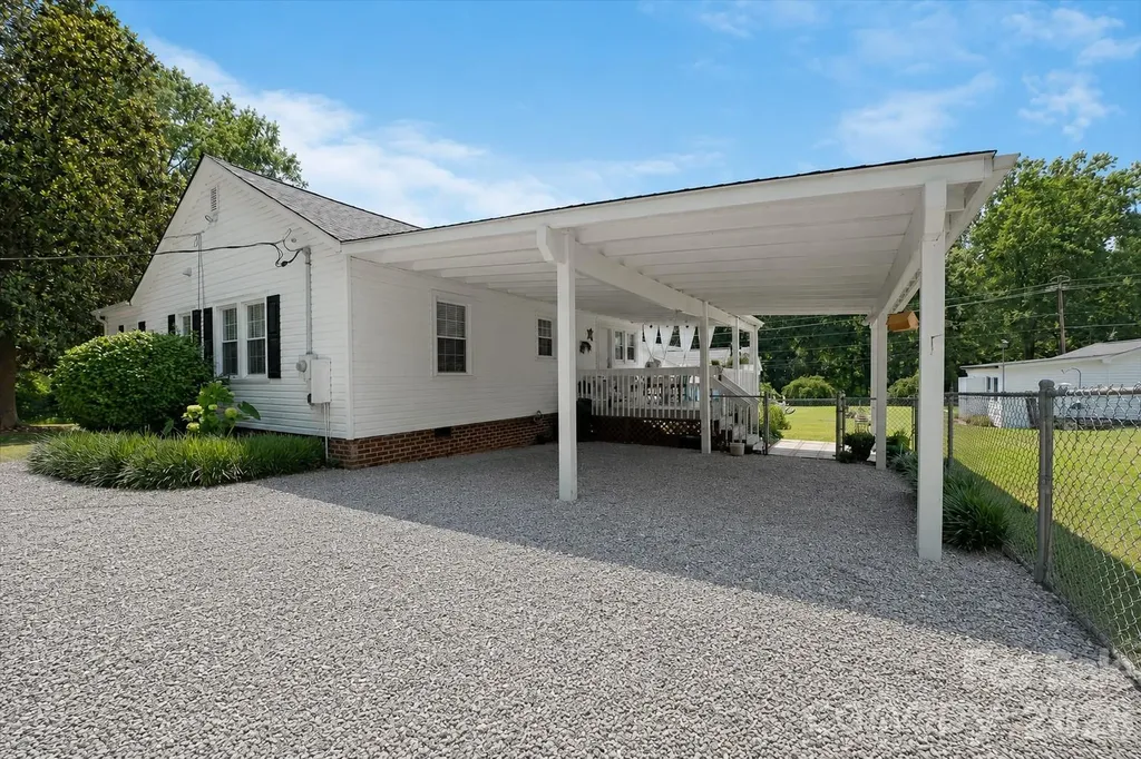 810 Ashwood Street Kannapolis NC 28081