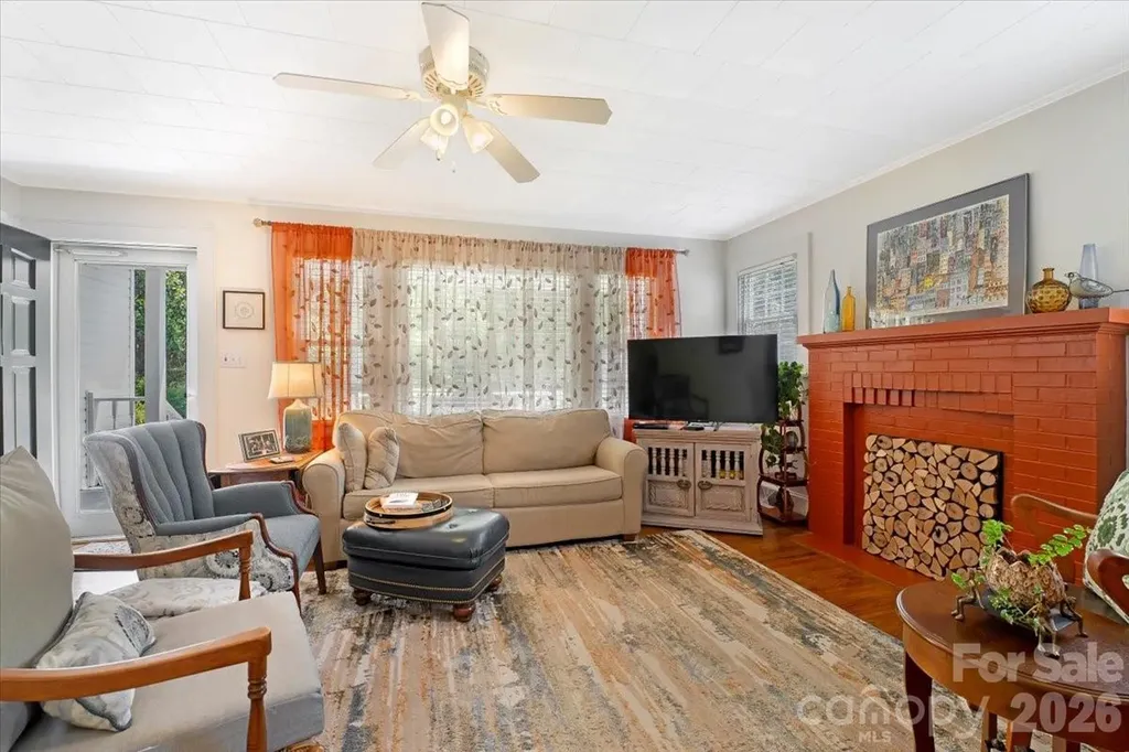 810 Ashwood Street Kannapolis NC 28081