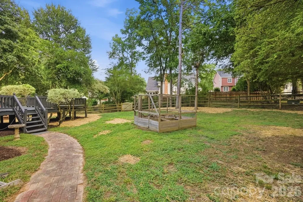 10012 Brass Eagle Lane Charlotte NC 28210