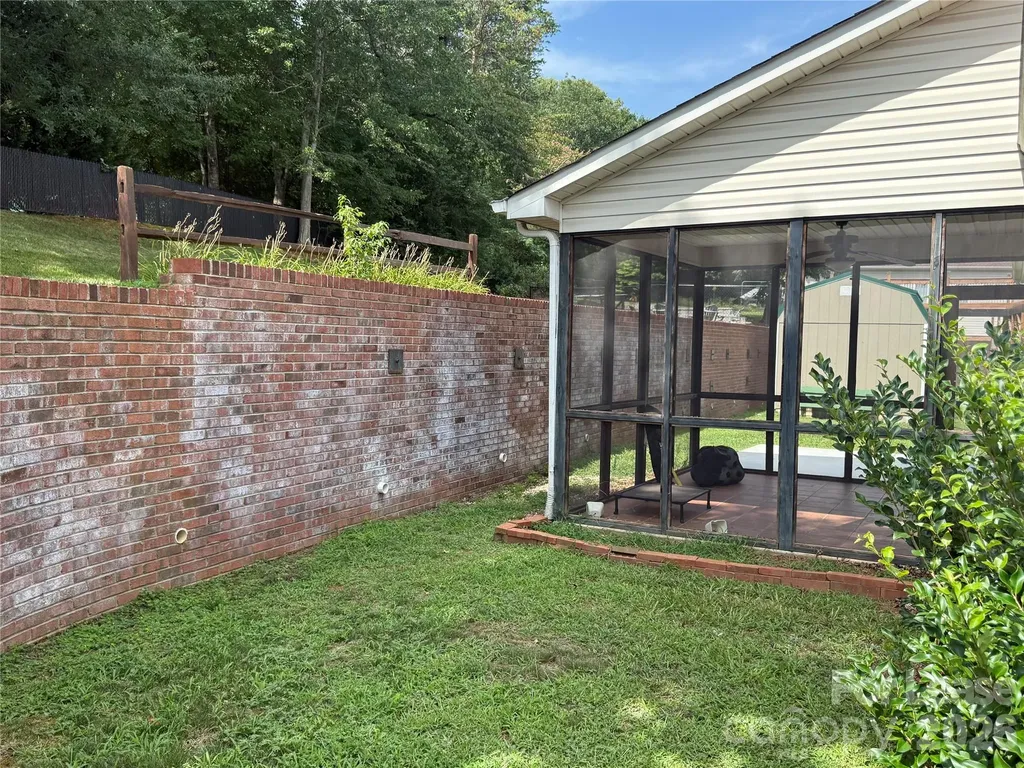 2478 23rd Street NE Hickory NC 28601