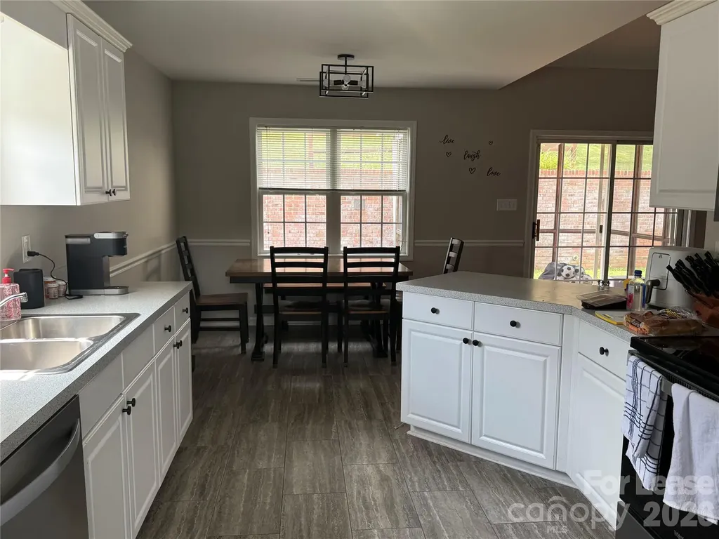 2478 23rd Street NE Hickory NC 28601