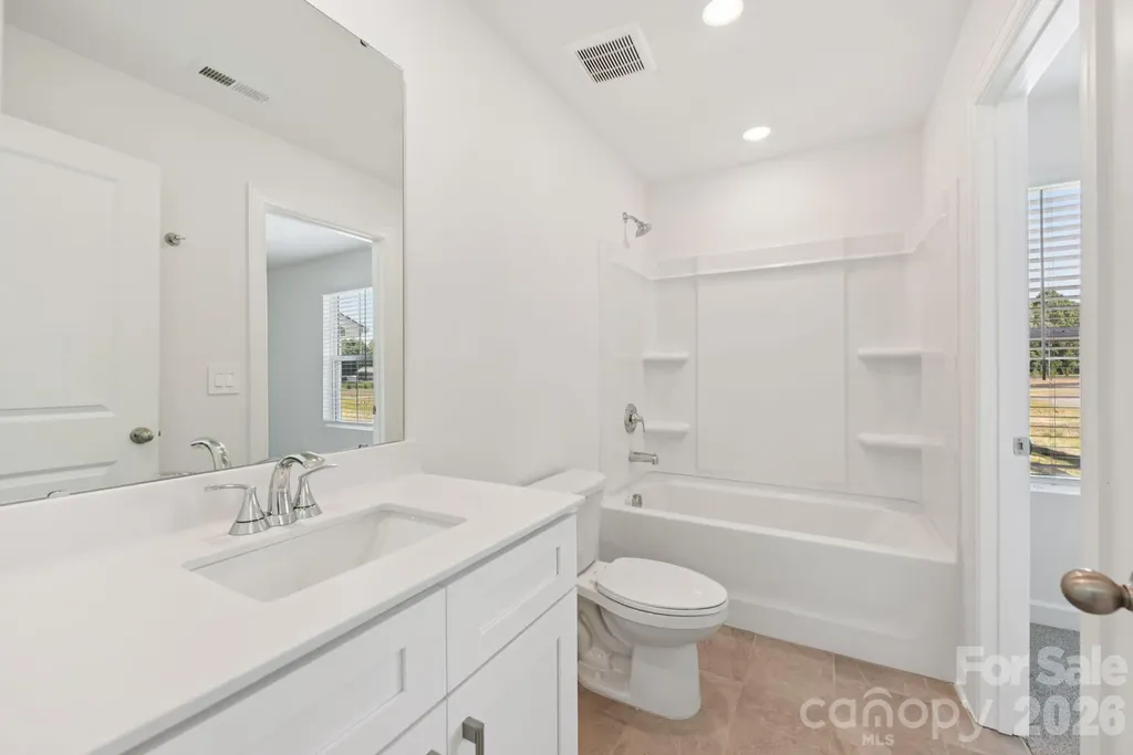 9004 Foggy Brook Loop Charlotte NC 28216