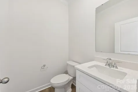 9004 Foggy Brook Loop Charlotte NC 28216