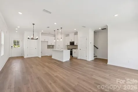 9004 Foggy Brook Loop Charlotte NC 28216