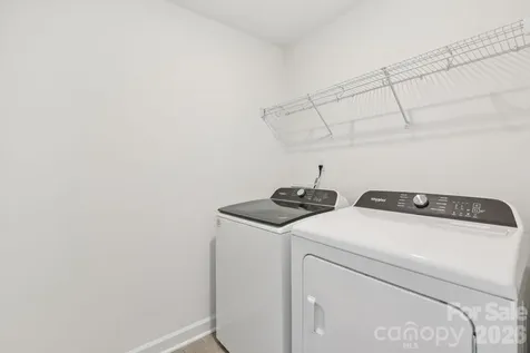 9004 Foggy Brook Loop Charlotte NC 28216