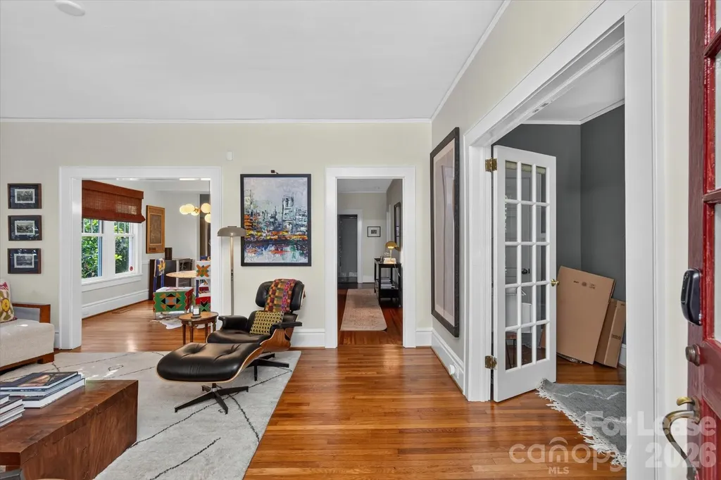 2038 Dartmouth Place Charlotte NC 28207