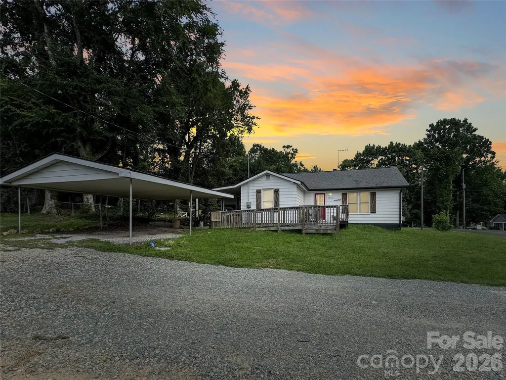 1310 Meadow Avenue Kannapolis NC 28083