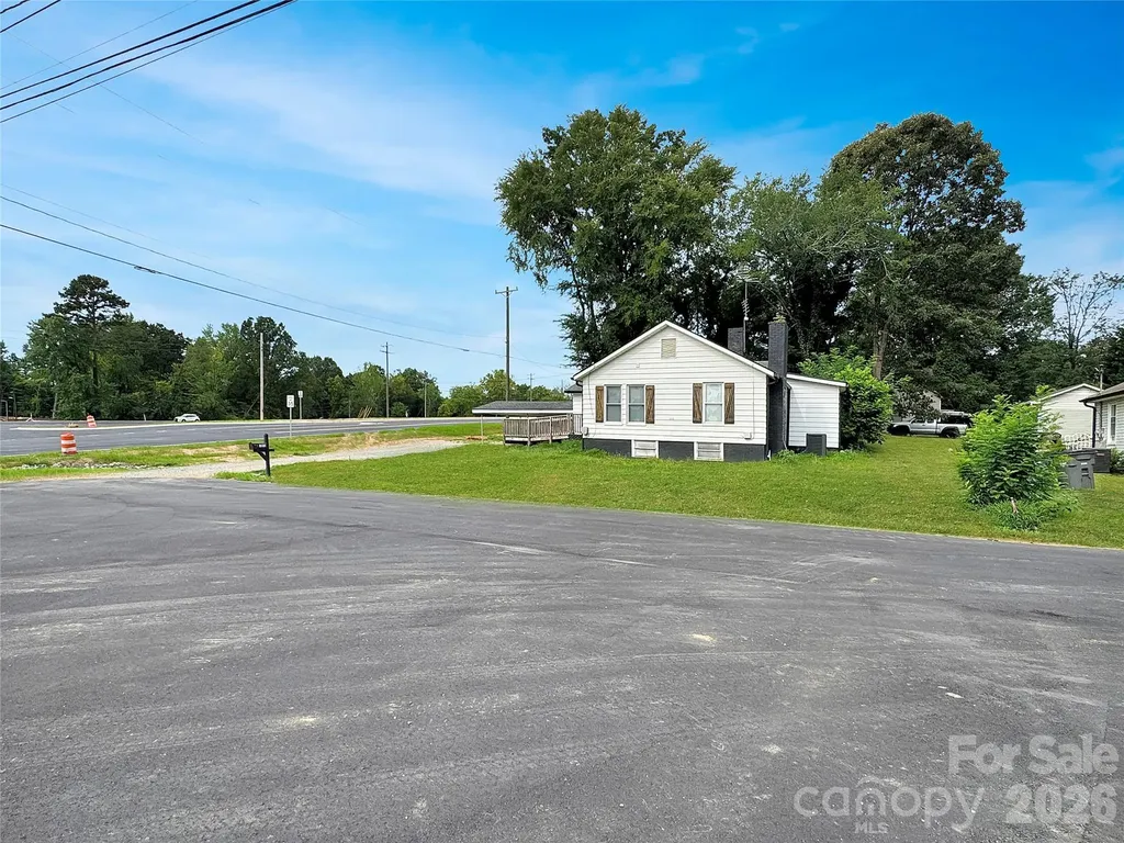 1310 Meadow Avenue Kannapolis NC 28083