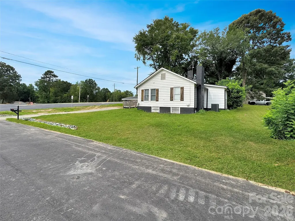 1310 Meadow Avenue Kannapolis NC 28083