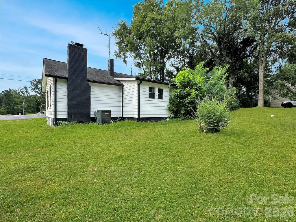 1310 Meadow Avenue Kannapolis NC 28083