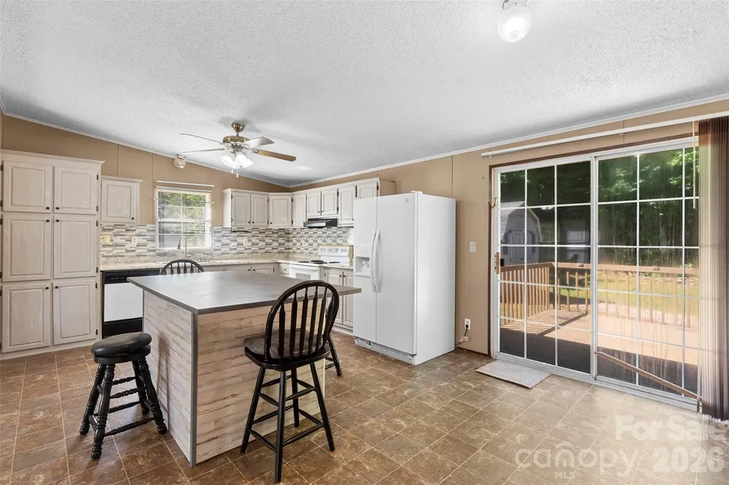 199 Sable Lane Thomasville NC 27360