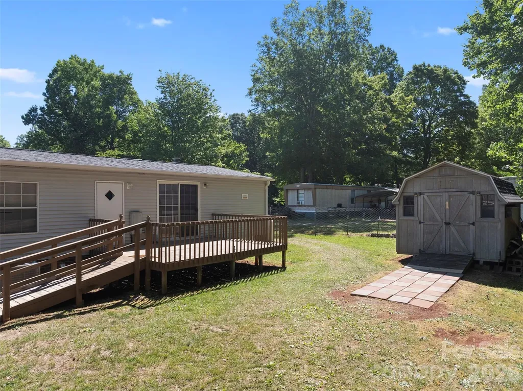 199 Sable Lane Thomasville NC 27360