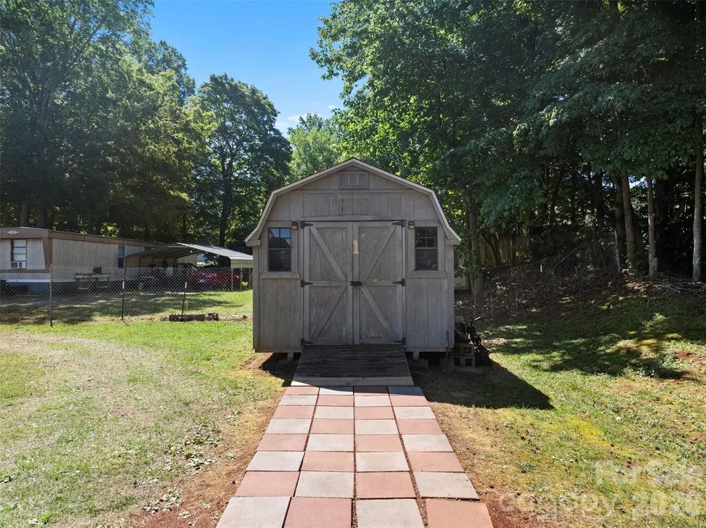 199 Sable Lane Thomasville NC 27360