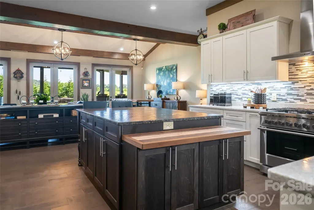 660 Pleasant Grove Road Hendersonville NC 28739